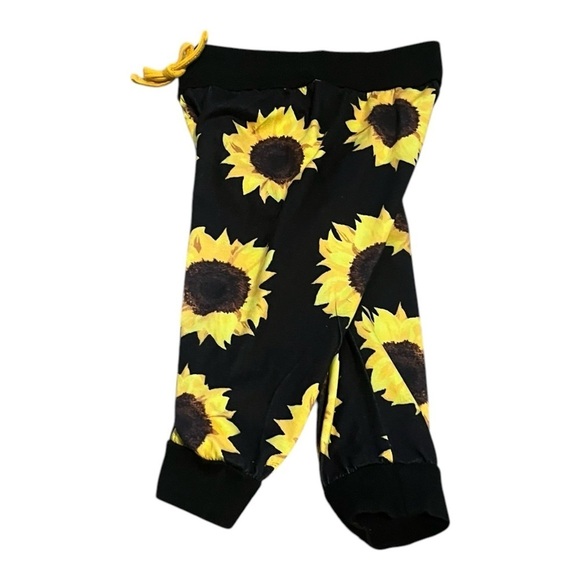 Girls 100 ( 3T) Sunflower Print Black Joggers elastic waist string detail - Picture 3 of 6